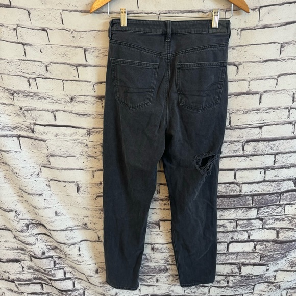 American Eagle Mom Jeans Comfort Stretch Waistband SZ 4 - Picture 2 of 5